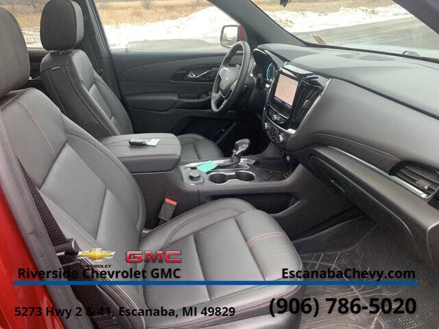 2023 Chevrolet Traverse RS