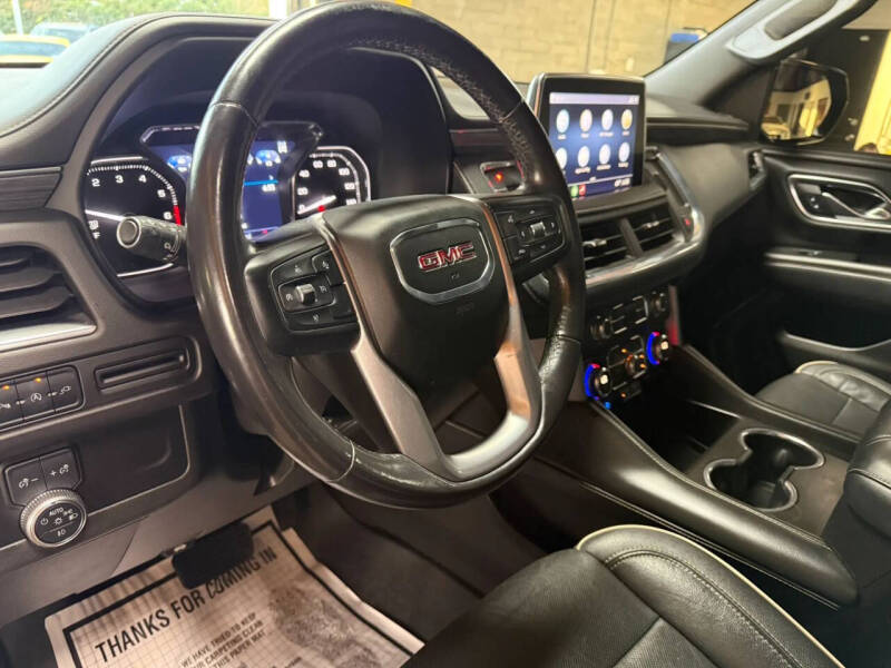 2021 GMC Yukon SLT