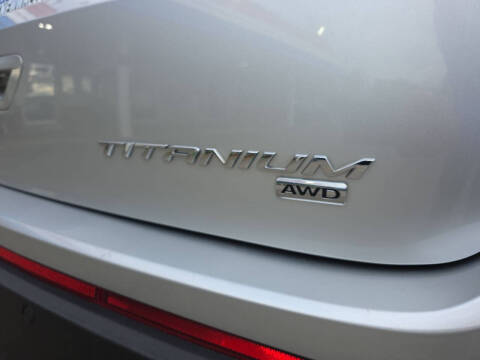 2017 Ford Edge Titanium