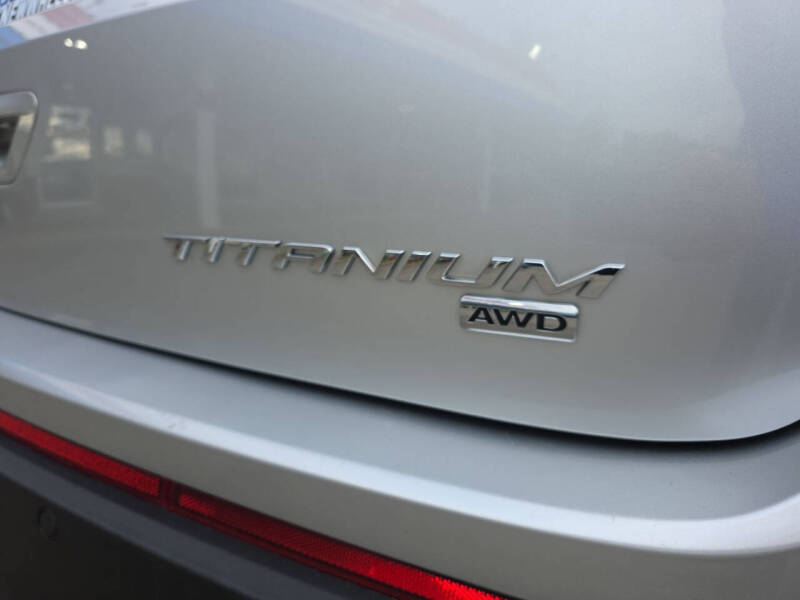 2017 Ford Edge Titanium