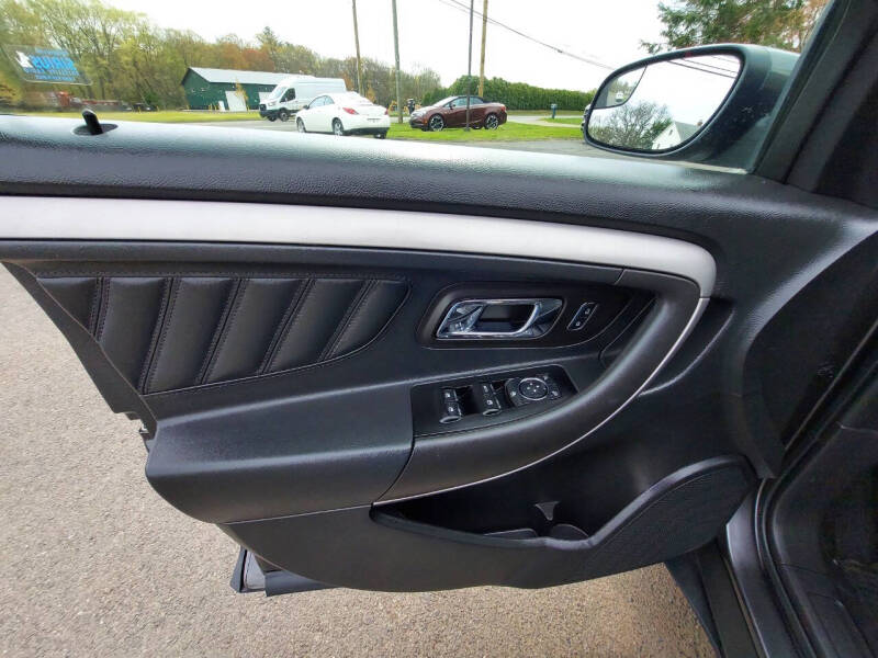 2015 Ford Taurus SEL
