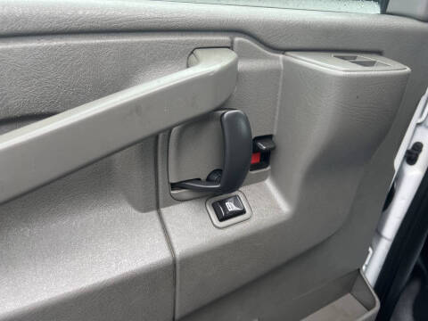 2017 Chevrolet Express 2500