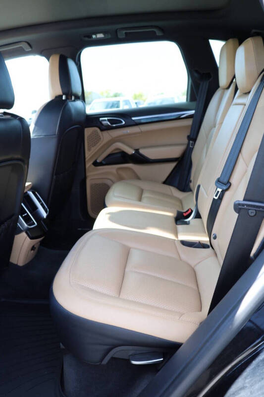 2015 Porsche Cayenne S