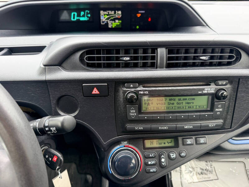 2013 Toyota Prius c Two