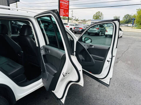 2017 Volkswagen Tiguan 2.0T Wolfsburg Edition 4Motion