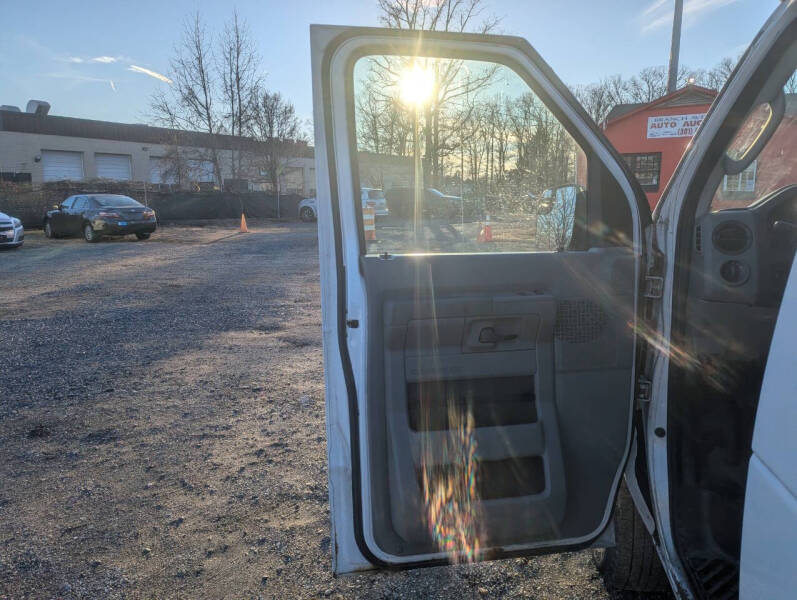 2012 Ford E-Series E-250