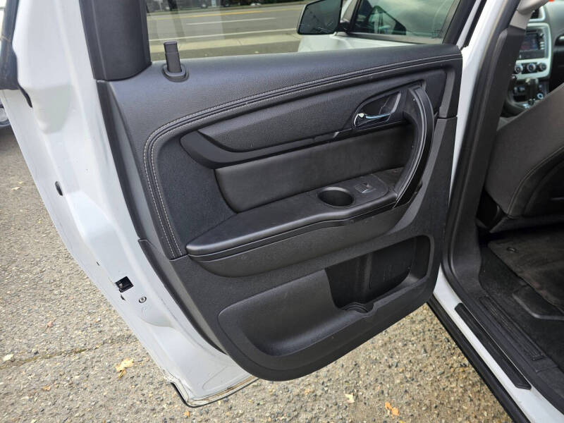 2016 GMC Acadia SLE-2