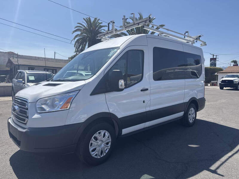2017 Ford Transit 150 XLT