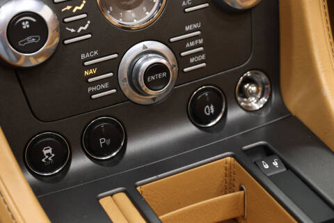 2012 Aston Martin V8 Vantage Roadster