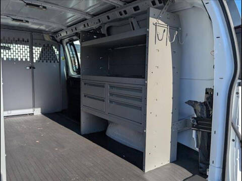 2025 GMC Savana 2500