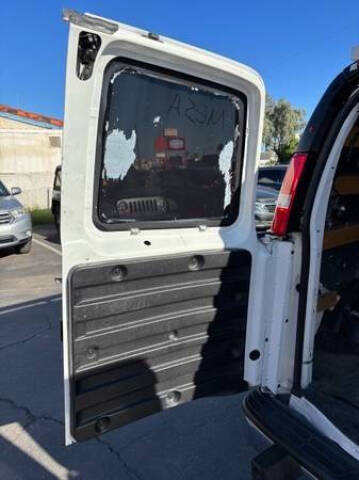 2021 GMC Savana 2500