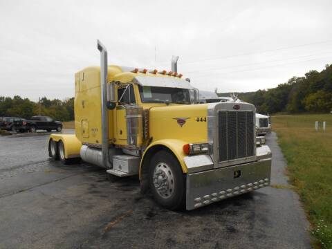 2000 Peterbilt 379 for sale at Maczuk Automotive Group in Hermann MO