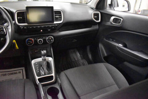 2021 Hyundai Venue SE