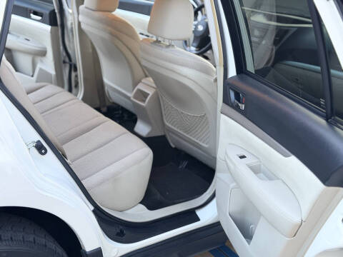 2012 Subaru Outback 2.5i Premium