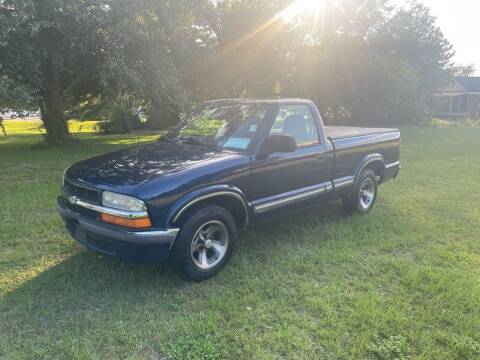 2000 Chevrolet S-10 for sale at Greg Faulk Auto Sales Llc in Conway SC