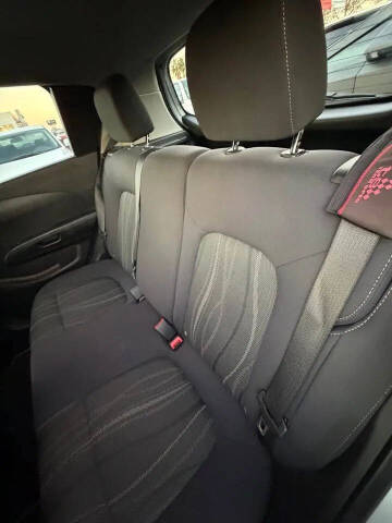 2013 Chevrolet Sonic LT Auto