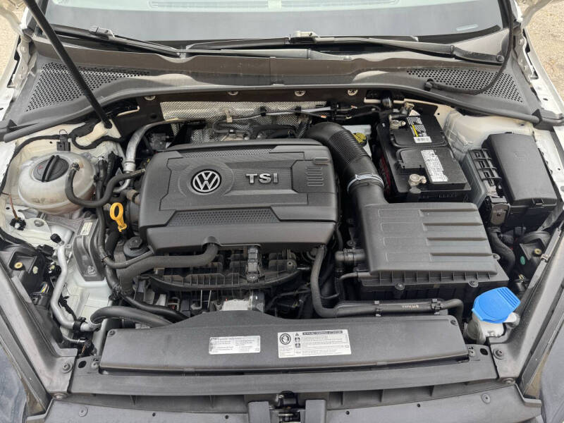 2016 Volkswagen Golf TSI S