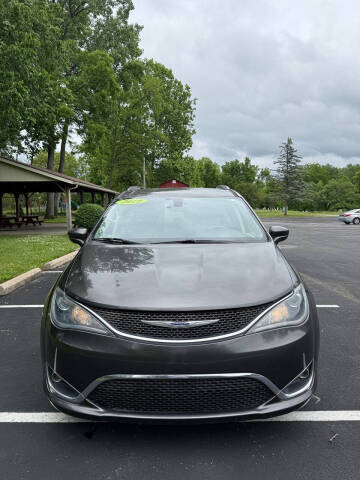 2019 Chrysler Pacifica Touring L