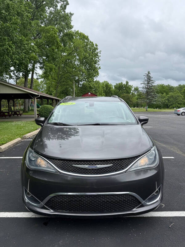 2019 Chrysler Pacifica Touring L