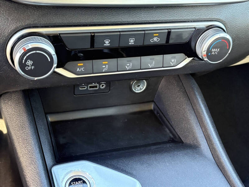 2022 Nissan Altima 2.5 SV