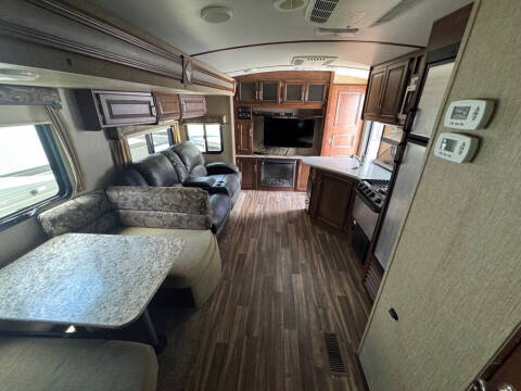 2016 Keystone RV OUTBACK DIAMOND