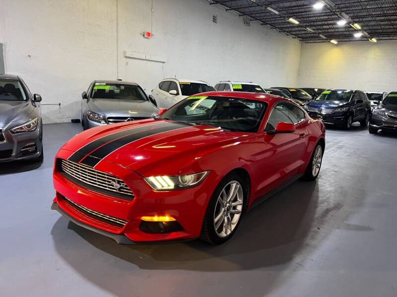 2017 Ford Mustang for sale at Lamberti Auto Collection in Plantation FL