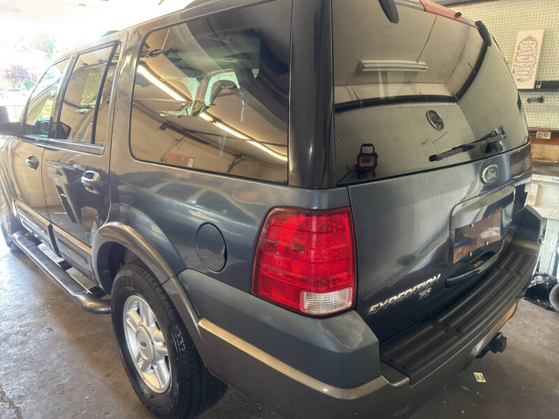 2004 Ford Expedition XLT