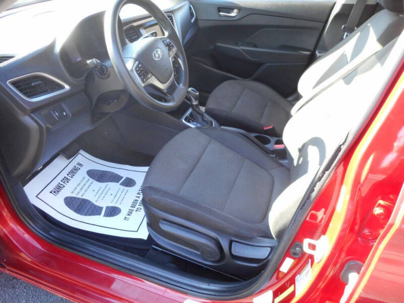 2019 Hyundai Accent SE