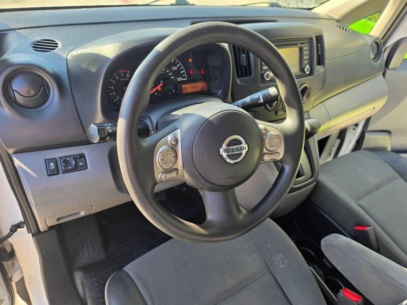 2017 Nissan NV200