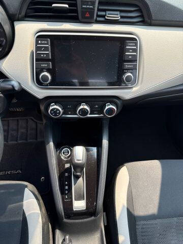 2021 Nissan Versa SV