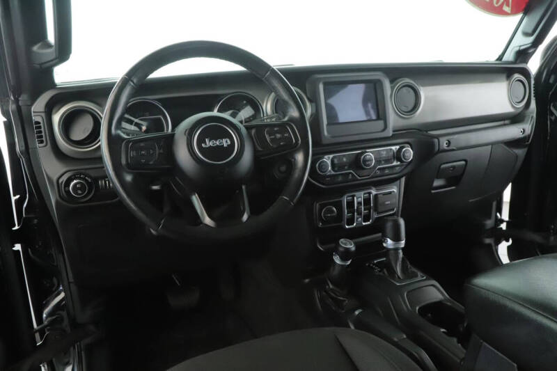 2021 Jeep Gladiator Willys