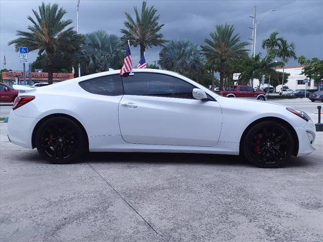 2016 HYUNDAI Genesis Coupe Coupe - $17,097