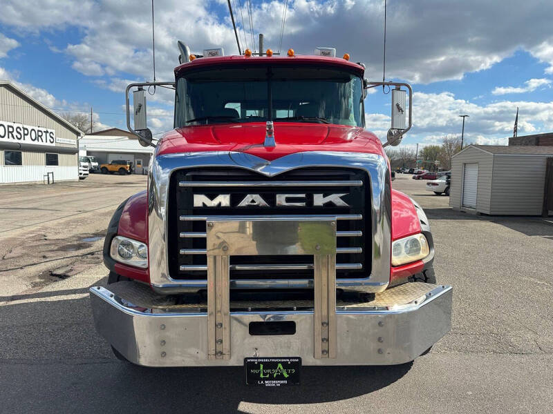 2007 Mack Granite