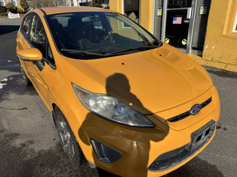 2011 Ford Fiesta SES