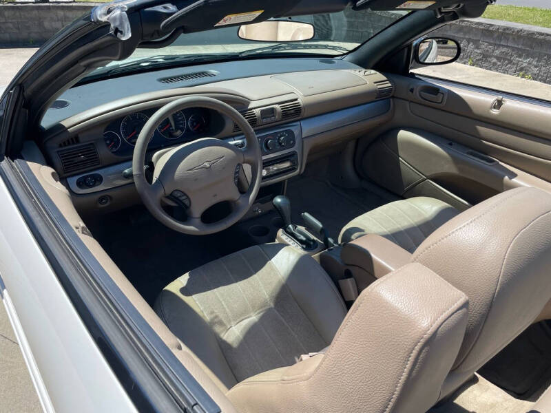 2004 Chrysler Sebring LXi