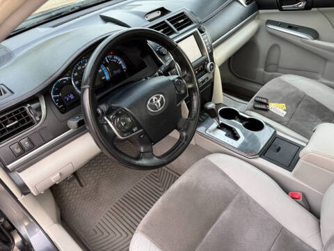 2012 Toyota Camry Hybrid XLE