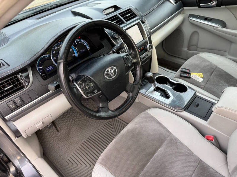 2012 Toyota Camry Hybrid XLE