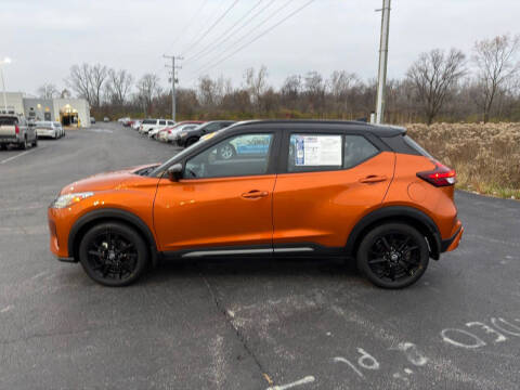 2023 Nissan Kicks SR