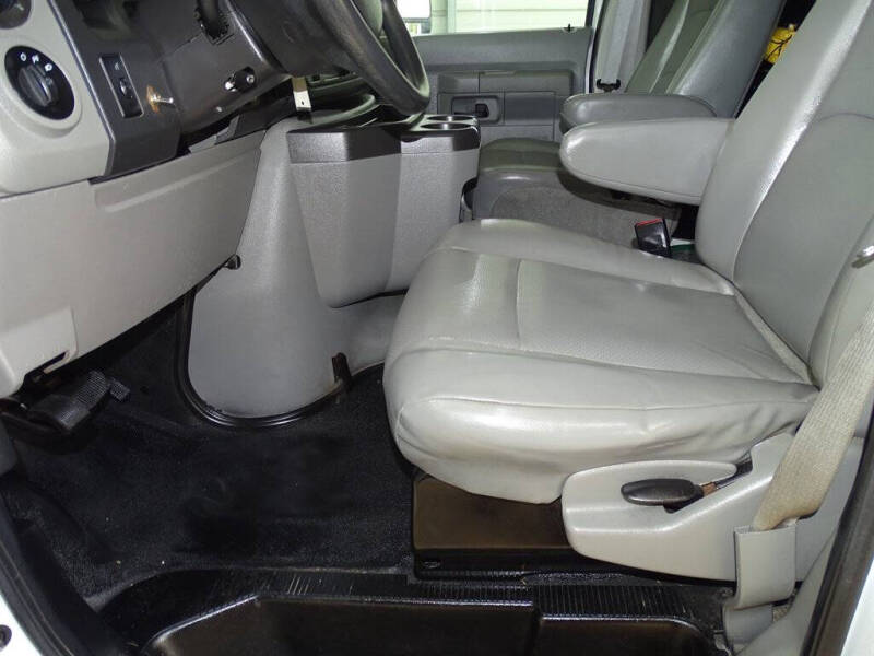 2014 Ford E-Series E-150