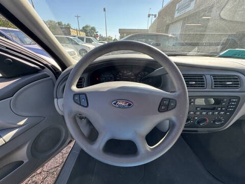 2003 Ford Taurus LX