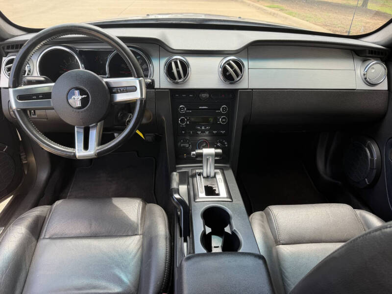 2008 Ford Mustang V6 Deluxe