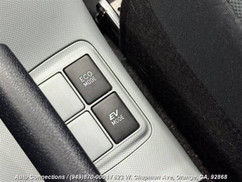 2013 Toyota Prius c Two