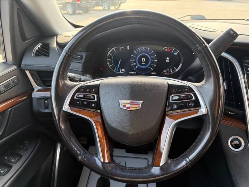2019 Cadillac Escalade Luxury