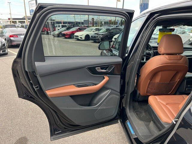 2021 Audi Q7 quattro Premium 55 TFSI