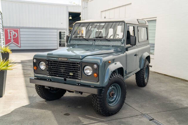 1995 Land Rover Defender 3