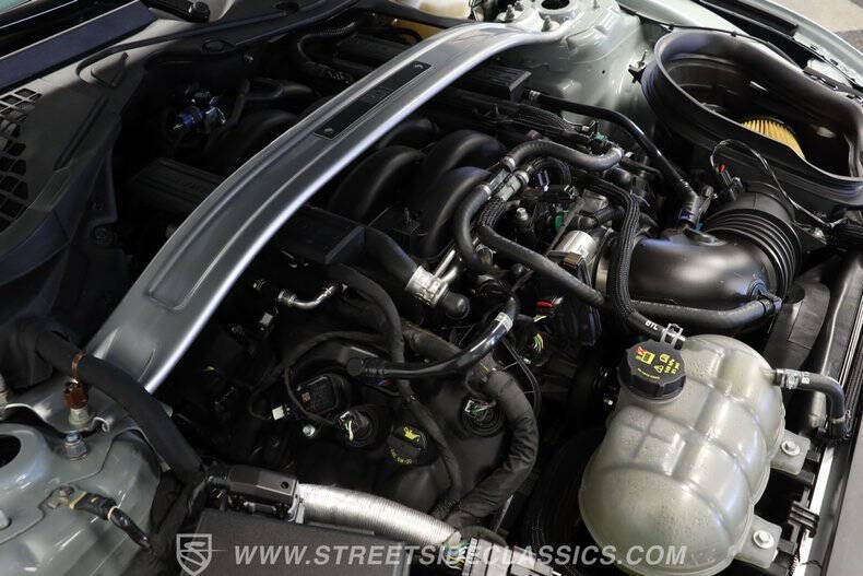 2022 Ford Mustang Mach 1