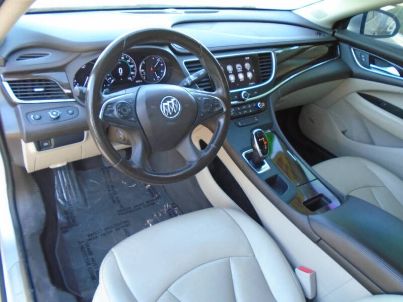 2017 Buick LaCrosse Essence