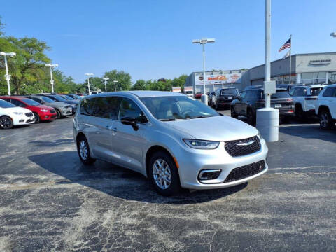 2026 Chrysler Pacifica Select