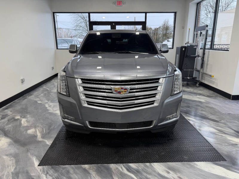 2019 Cadillac Escalade Platinum