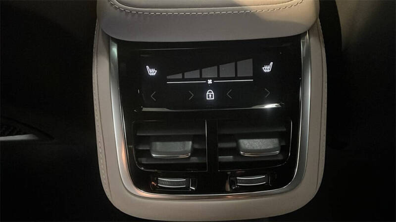 2026 Volvo XC90 B6 Plus 7P